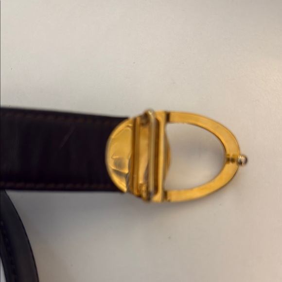 GUCCI Black Leather Belt with Gold Buckle - Picture 2 of 8